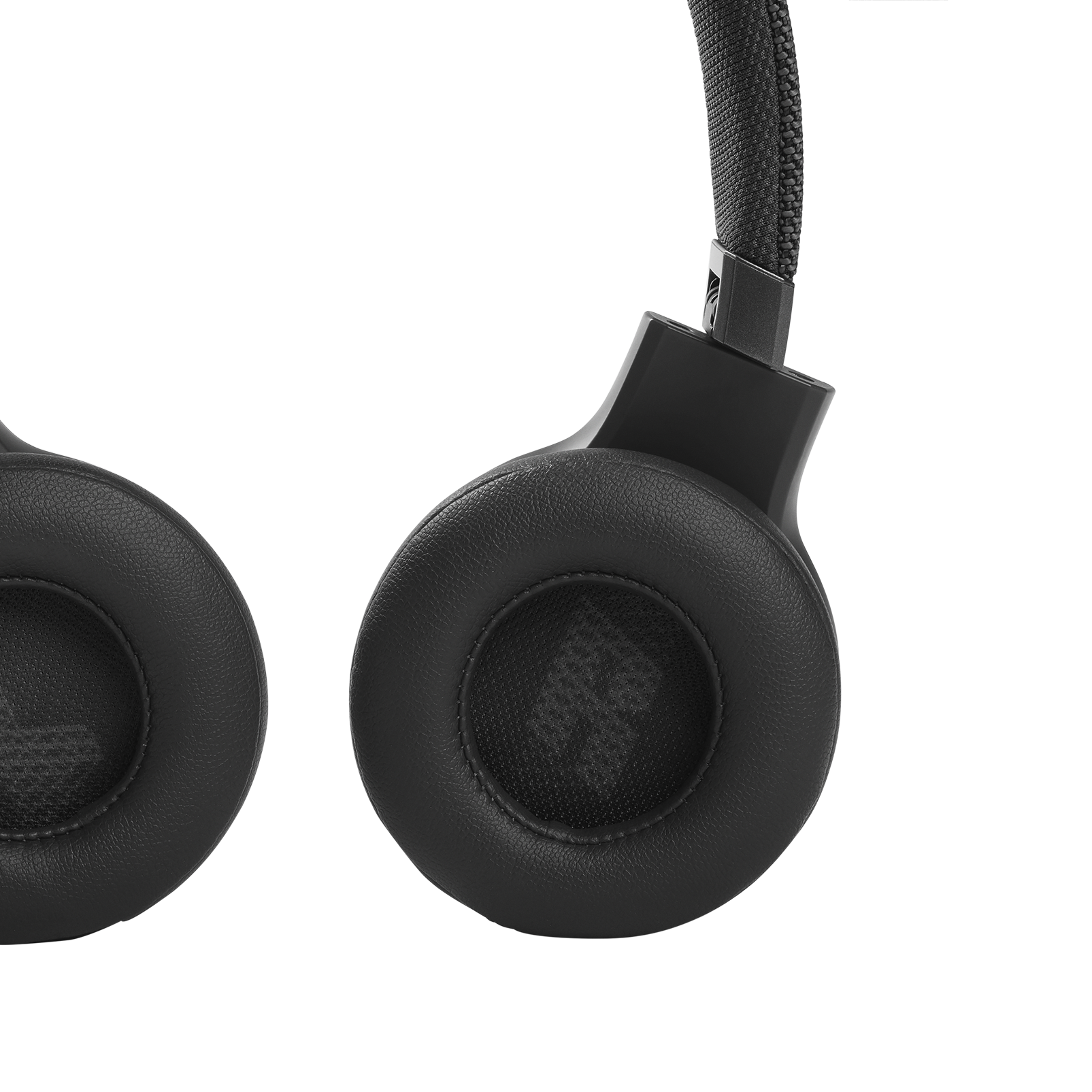JBL Live 460NC | Wireless on-ear NC headphones