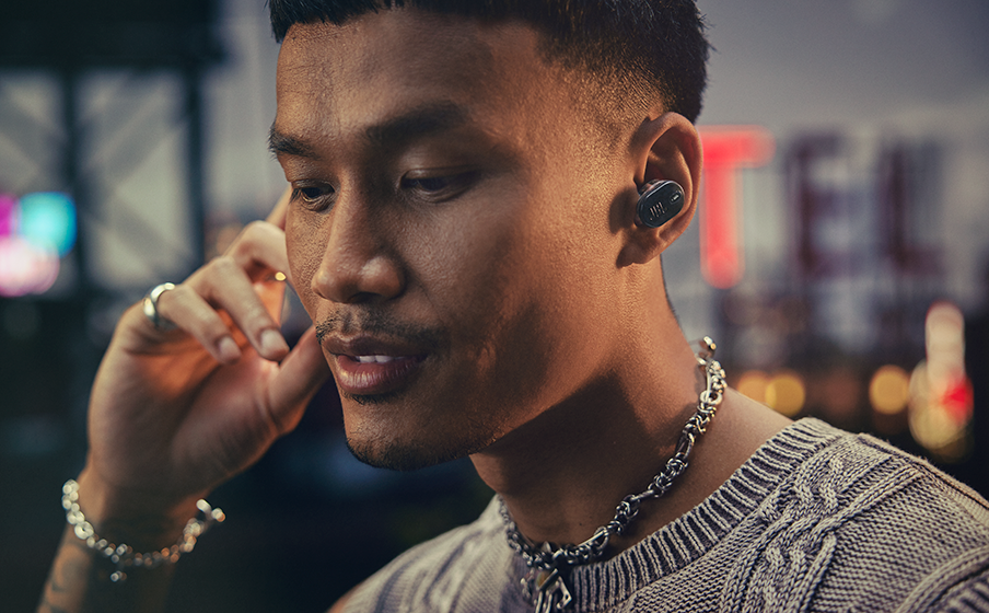 Adaptive noise cancelling with Smart Ambient