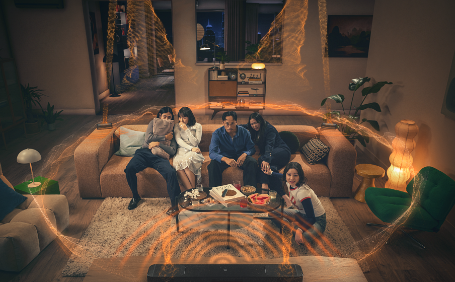 Real atmospheric surround sound with detachable wireless speakers